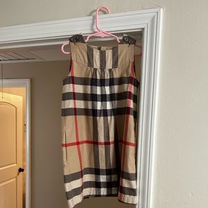 Girls Burberry dress size 6